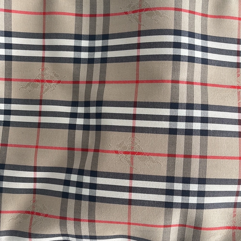 Burberry Tote - Picture 2 of 5